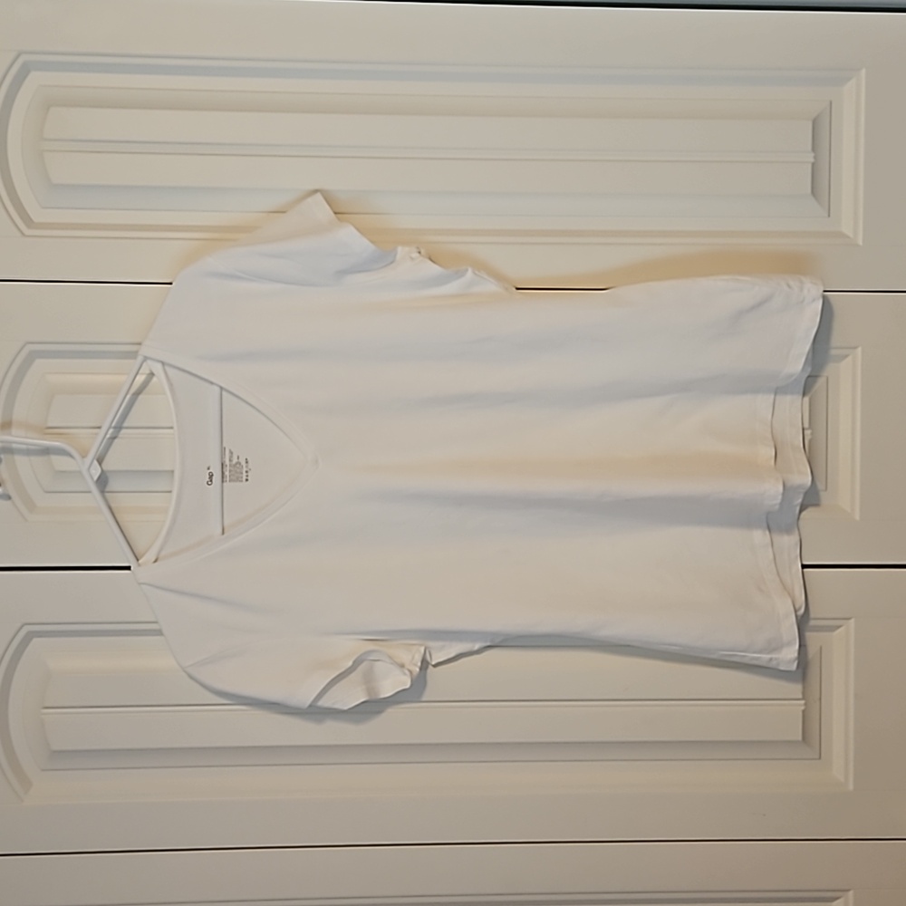 Gap tshirt